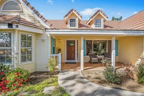 Exterior - Welcome to Mina Ranch! Steps to Leoness Cellars, minutes to Galway Downs! (Temecula)