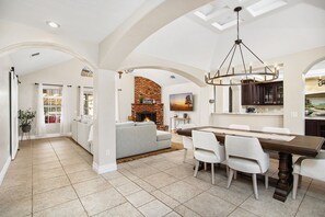 Interior - Welcome to Mina Ranch! Steps to Leoness Cellars, minutes to Galway Downs! (Temecula)
