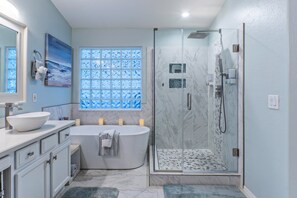 Shower, hair dryer, towels