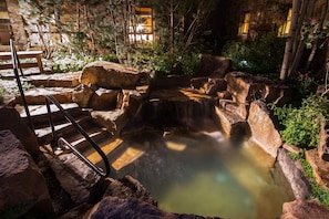 Condo, 3 Bedrooms | Spa
