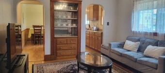 5 Beds 2 Bathroom Appartment