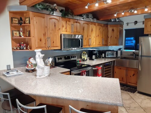 Modern Contemporary Condo-Tahoe Lodge Atmosphere in Incline Village, NV.