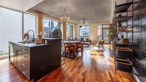 Condo, 1 phòng ngủ | Nội thất