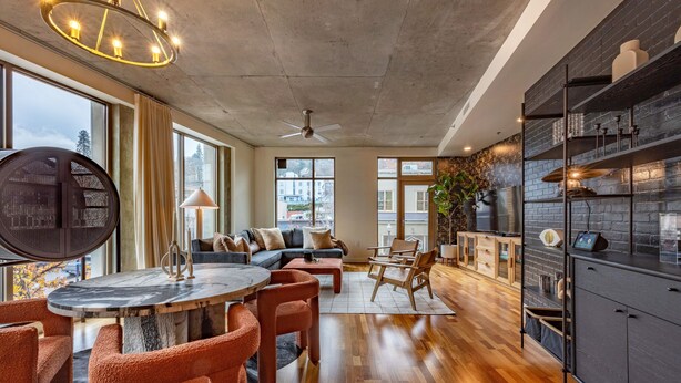 Condo, 1 phòng ngủ | Khu phòng khách
