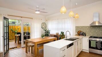 Coffee/tea maker, fridge, microwave, oven