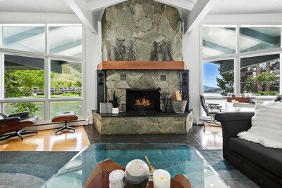 Lakefront/Sauna/Game Room/10 Min to Keystone/20 Min to Breck/Walk toAmphitheater