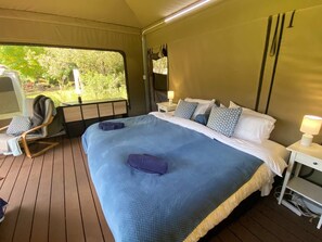 4 bedrooms, WiFi, bed sheets