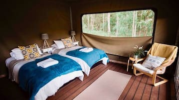 4 bedrooms, WiFi, bed sheets