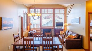 Leilighet, 2 soverom | Oppholdsområde