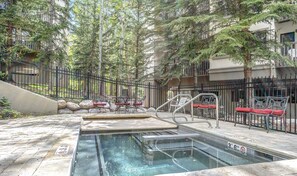 Condo, 2 quartos | Piscina