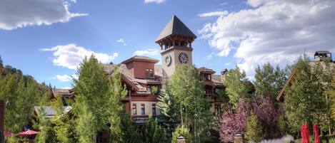 Condo, 2 phòng ngủ | Ngoại thất