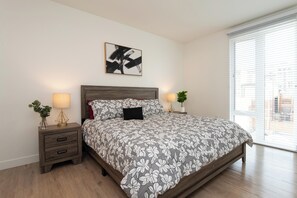 3 chambres, fer et planche à repasser, Wi-Fi, draps fournis