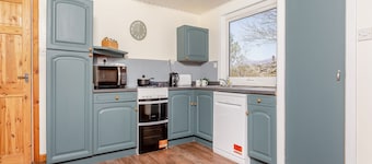 Walled Cottage - UK49097