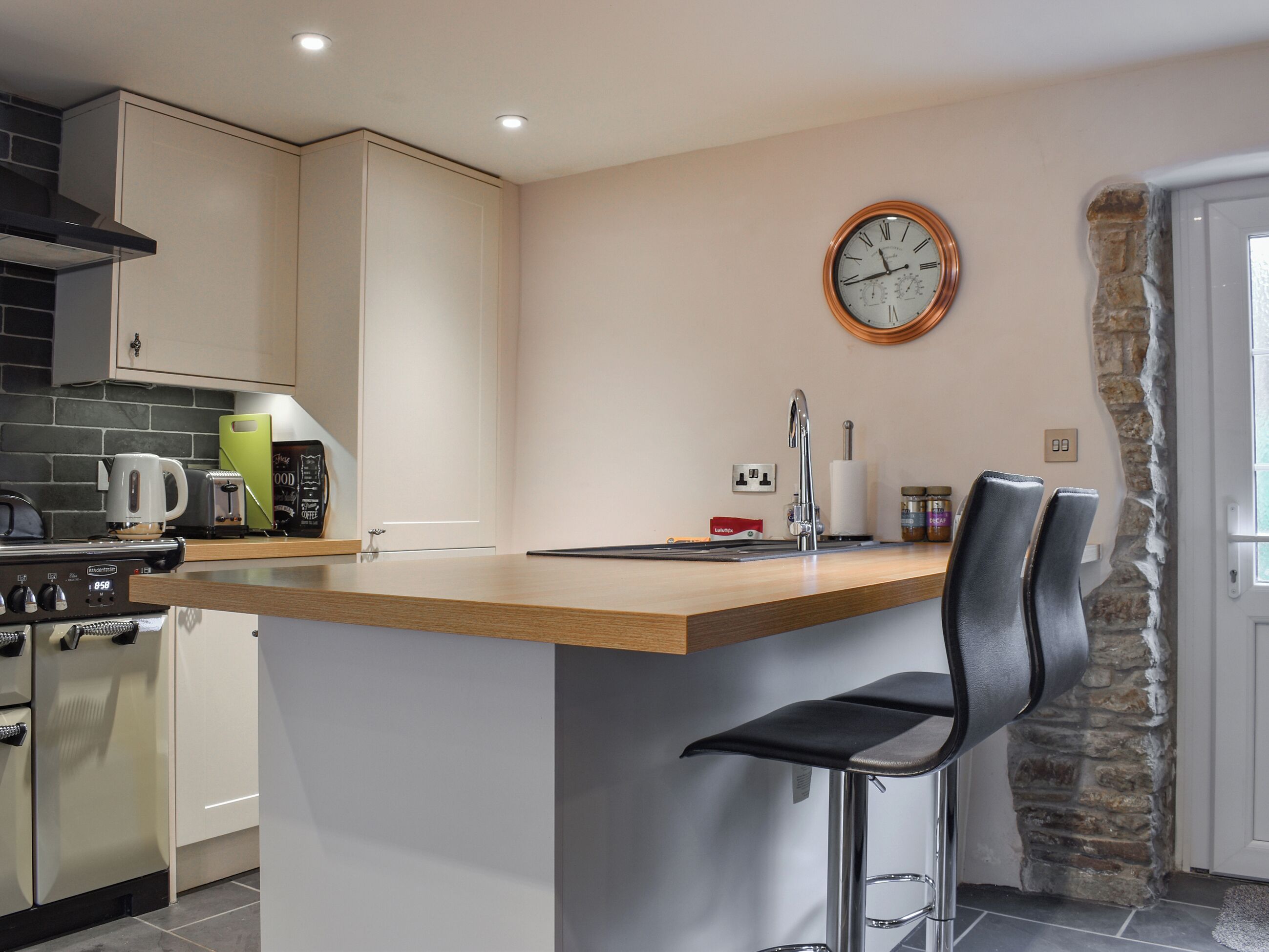 Dishwasher, highchair