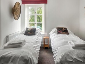 2 habitaciones, wifi gratis y ropa de cama