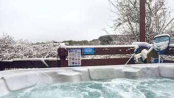 Bañera de hidromasaje exterior