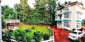 Outdoor dining - aman palace hotel srinagar  (Srinagar)