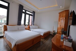 Deluxe Twin Room, Balcony, Mountain View | Blackout drapes, iron/ironing board, free WiFi