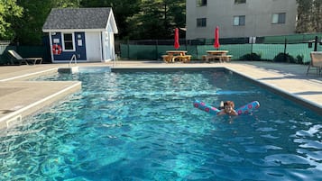 Apartment, 1 Schlafzimmer | Pool | Innenpool, beheizter Pool