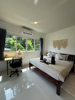 1 bedroom, in-room safe, desk, WiFi
