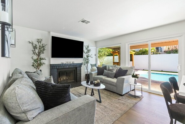 TV connectée, jeux vidéo