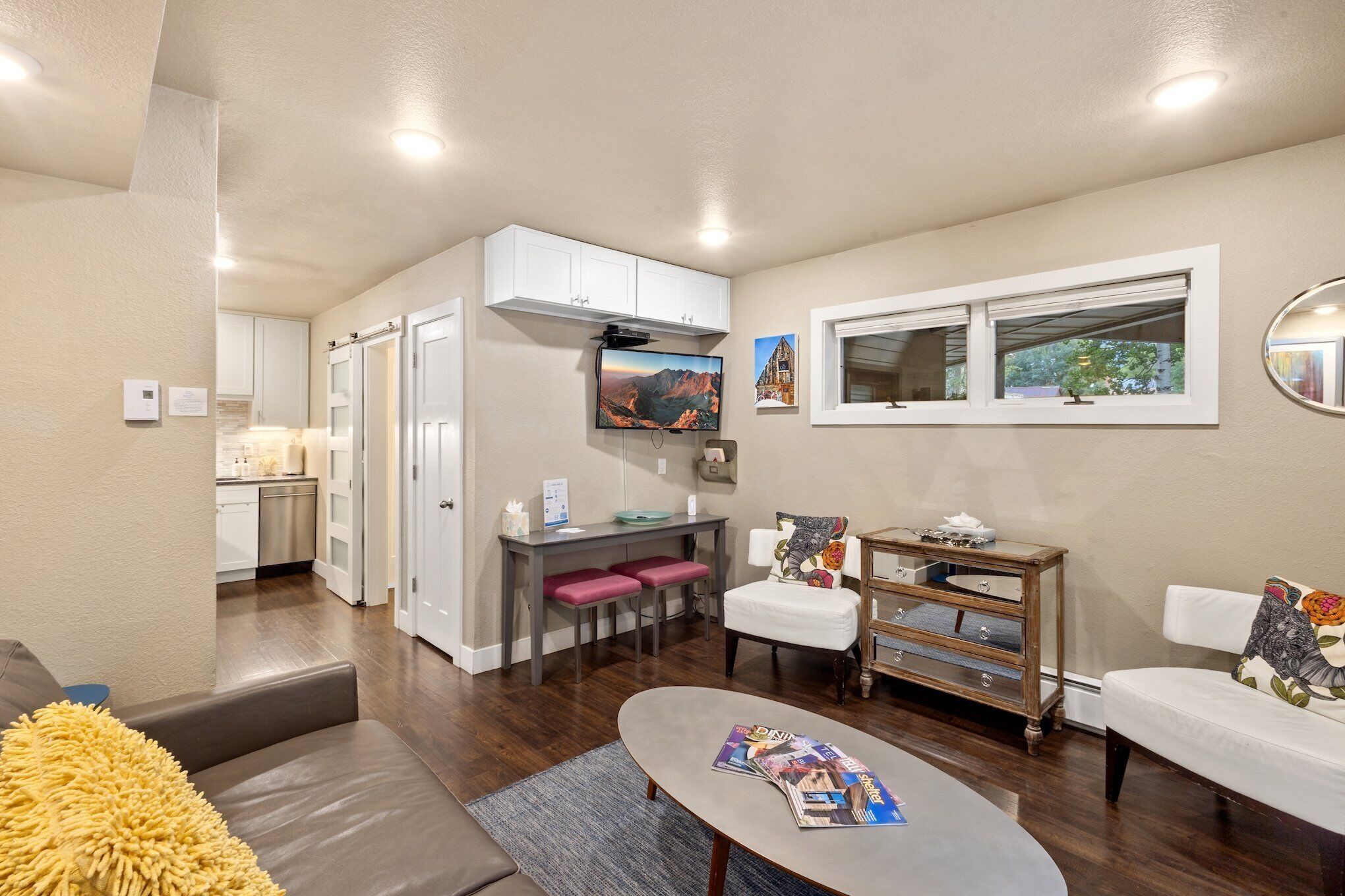 Condo, 1 Bedroom | Living area