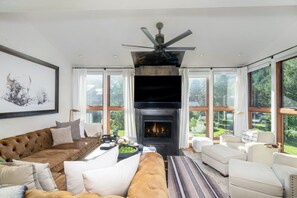 Living area - Viking Lodge Condos - Telluride Ski Resort (Telluride)