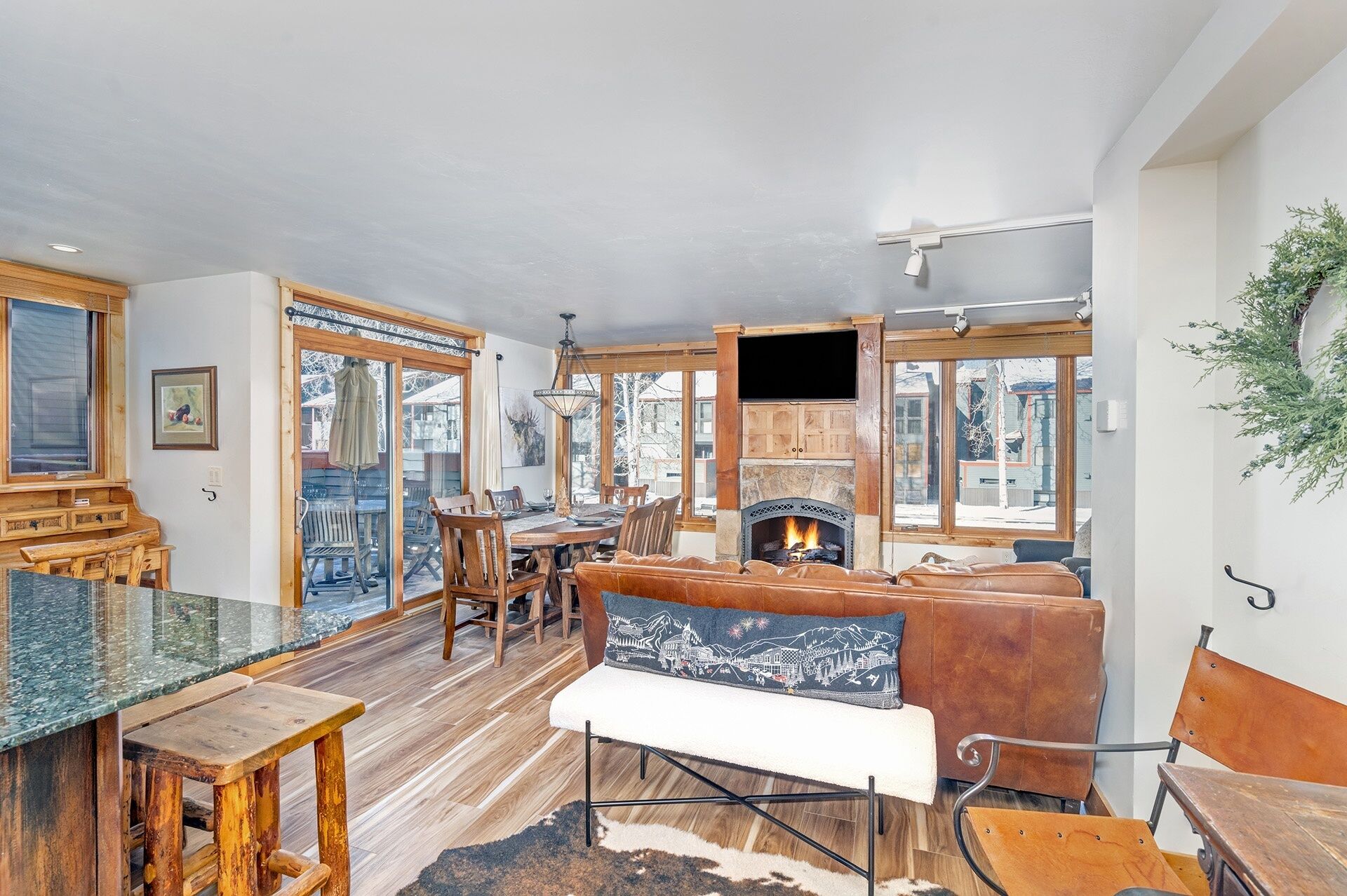 Condo, 3 Bedrooms | Interior