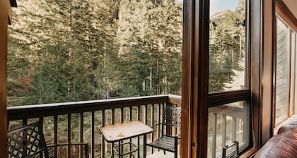 Glacier Mt Baker Lodging