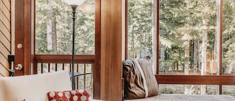 Condo, 3 Bedrooms | Living area