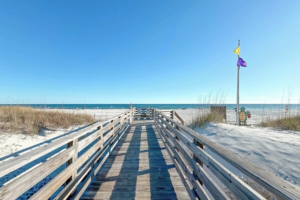 Beach nearby, sun loungers, beach towels