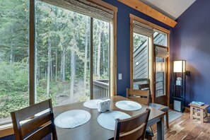 Condo, 2 Bedrooms | Dining - Glacier WA Mt Baker Vacation Rentals (Deming)