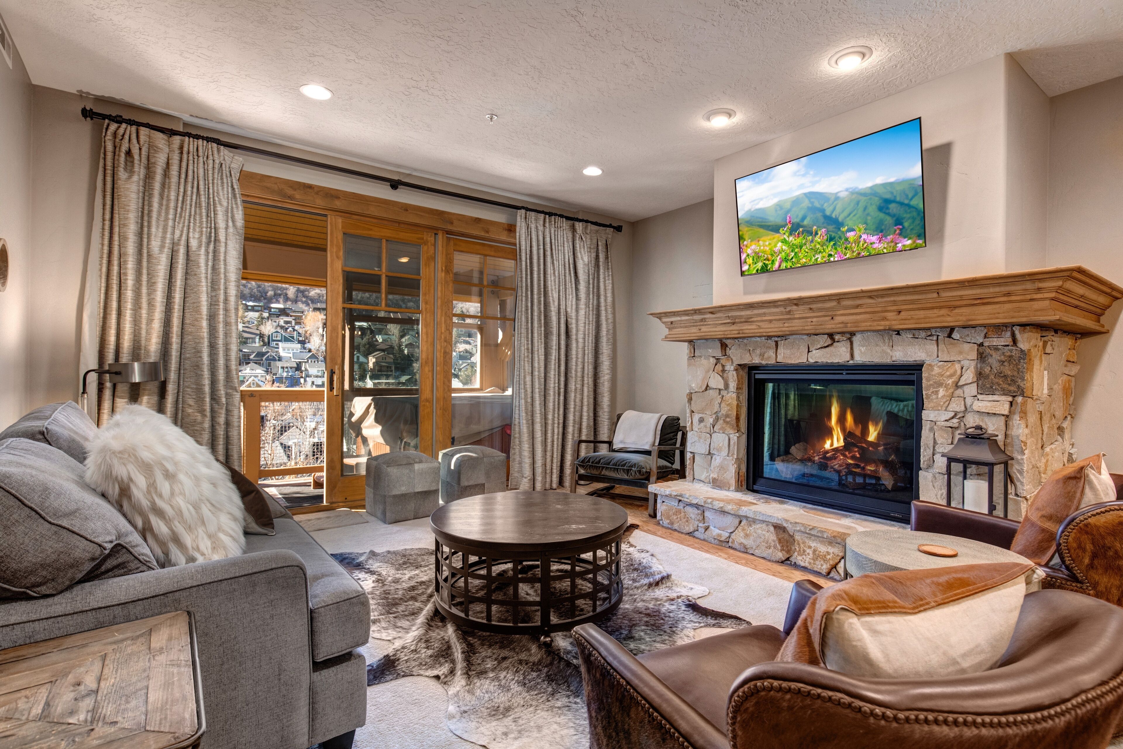 Condo, 3 Bedrooms | Living area