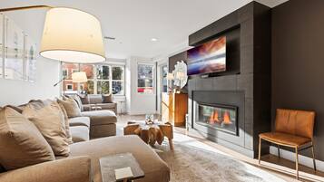 Condo, 6 habitaciones | Área de sala de estar