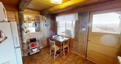 Pack Creek - Trails End, Affordable Cabin