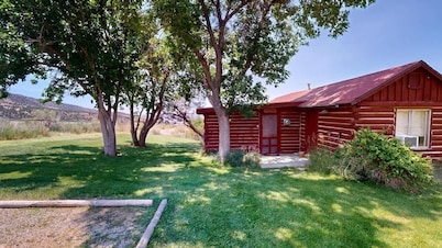 Pack Creek - Trails End, Affordable Cabin