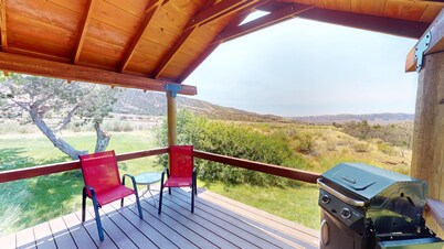 Pack Creek ~ Trails End. Affordable Cabin on the outskirts of Moab