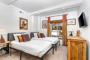 Condo, 2 habitaciones | Tabla de planchar con plancha y wifi gratis 