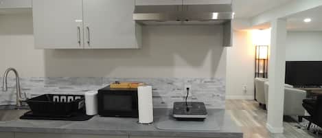 冰箱、微波炉、炉灶、茶具/咖啡用具