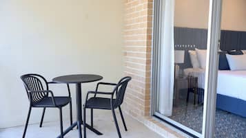 Deluxe Room | Terrace/patio