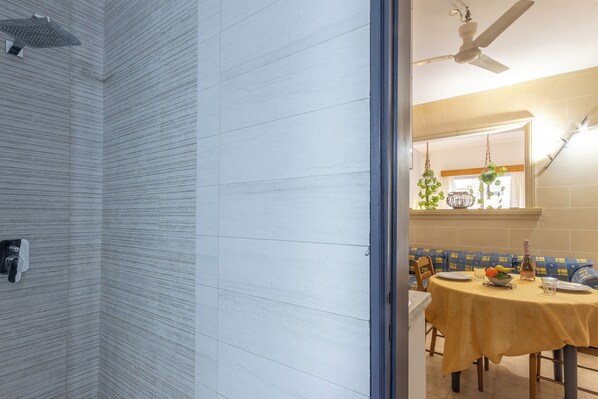 Interior - Exiles Bay - Stefanella Apart 6 (Sliema)