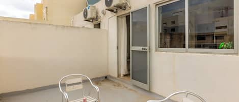Standard Studio (Exiles Beach - Stefanella Studio 12) | Terrace/patio