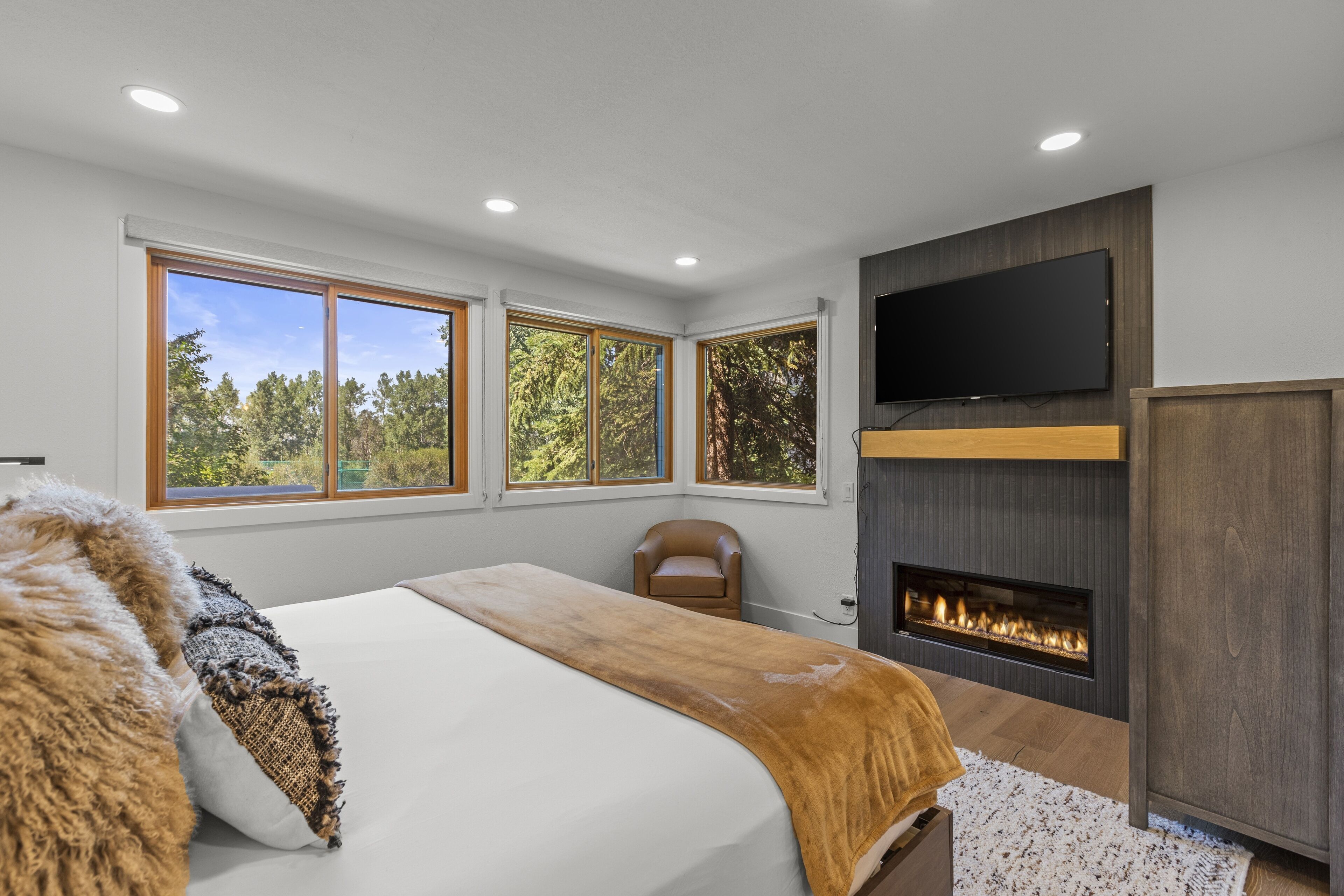 Condo, 2 Bedrooms | 1 bedroom, iron/ironing board, free WiFi