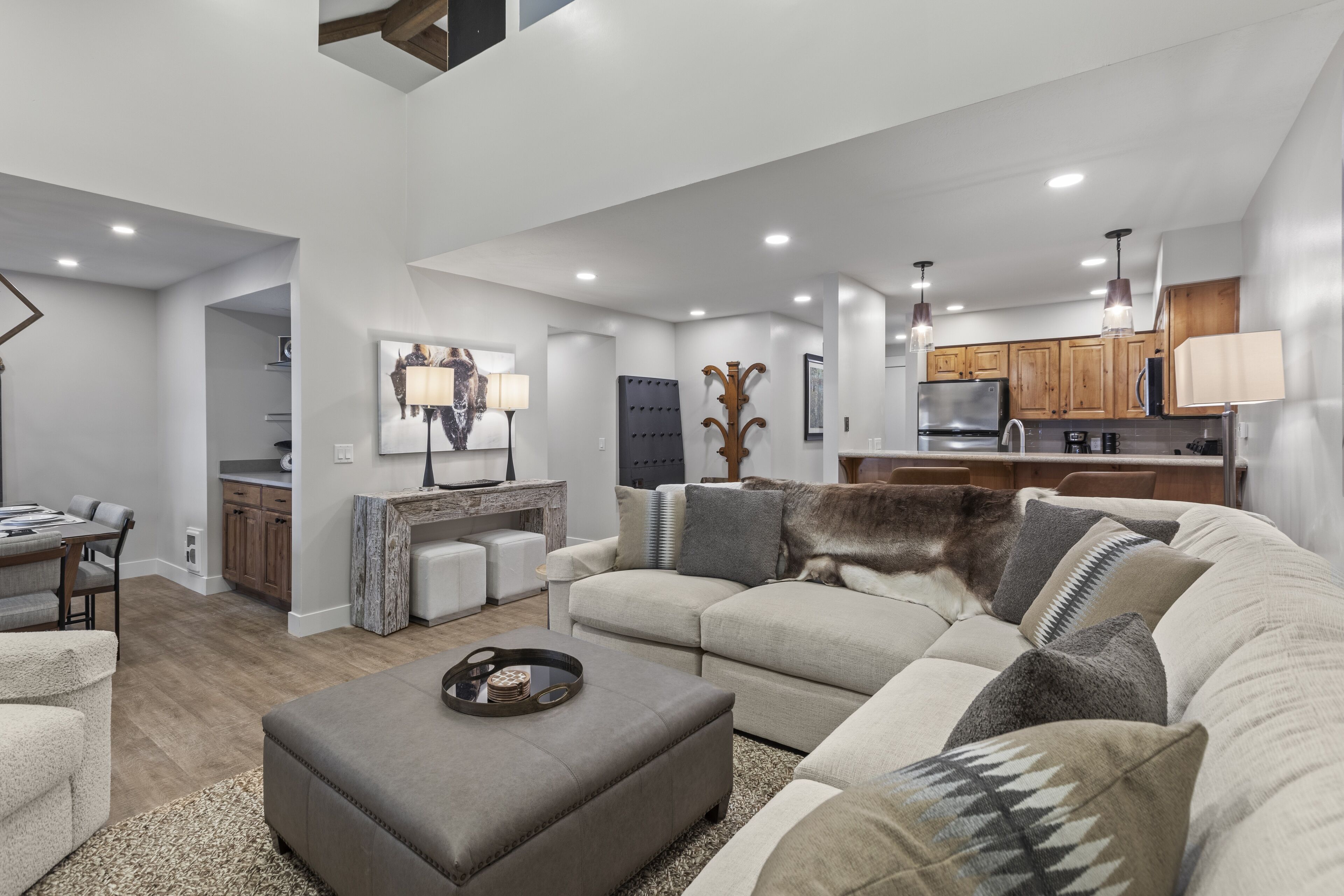 公寓客房, 3 間臥室 | 起居區