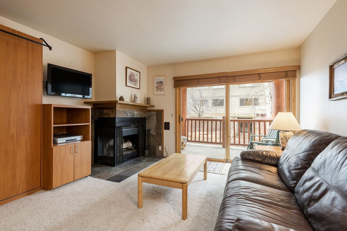 Studio | Living area