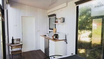 1 habitación, wifi y ropa de cama