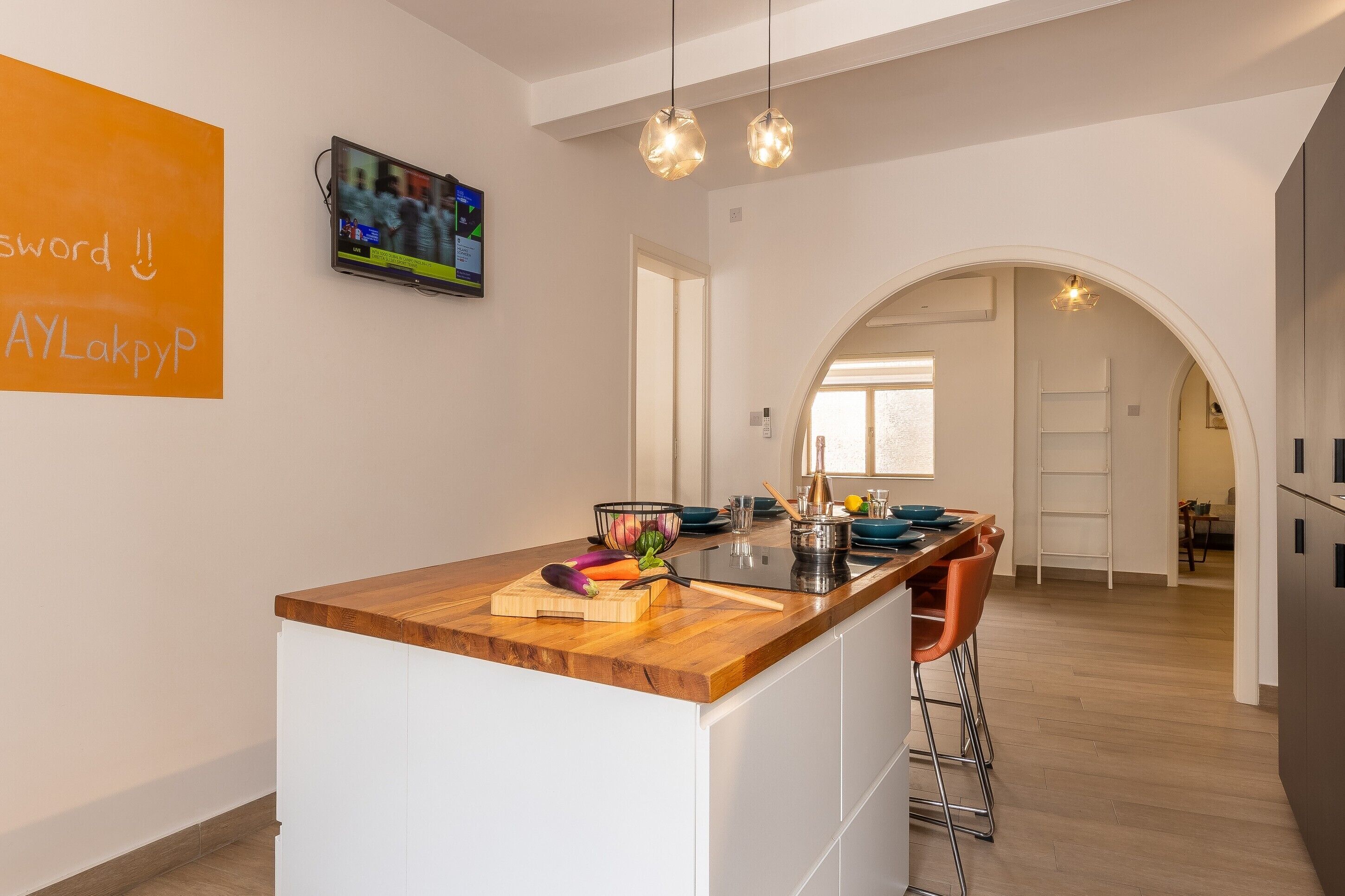 Family Penthouse, Multiple Bedrooms (Magnificent Sea View Penthouse) | Private kitchen | Fridge, microwave, oven, stovetop