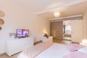 Family Penthouse, Multiple Bedrooms (Magnificent Sea View Penthouse) | 3 bedrooms, iron/ironing board, free WiFi, bed sheets