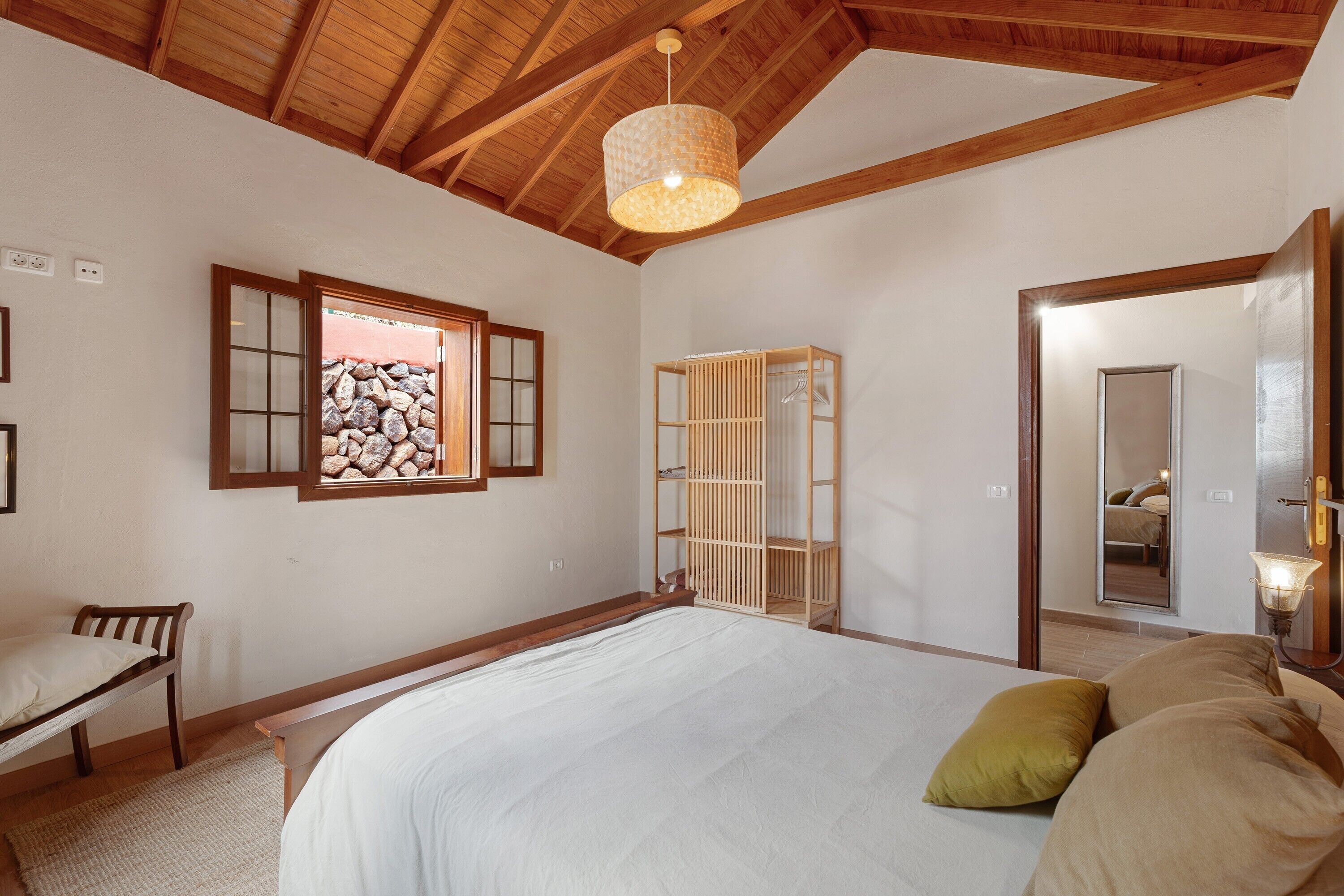 1 quarto, ferros/tábuas de passar roupa, Wi-Fi de cortesia