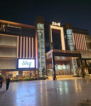 Mặt tiền nơi lưu trú